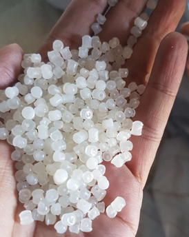 دانه های گرانول برای ساخت چمن مصنوعی