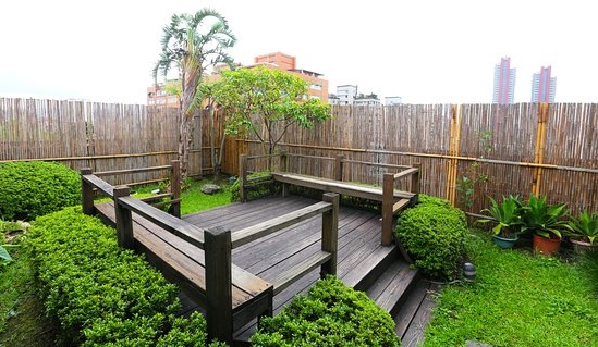 فنس چوبی روف گاردن