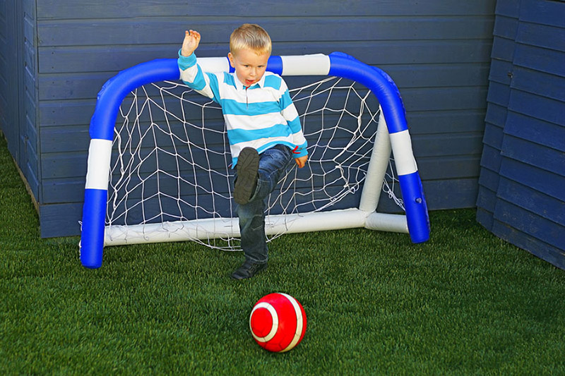 زمین بازی چمن مصنوعی