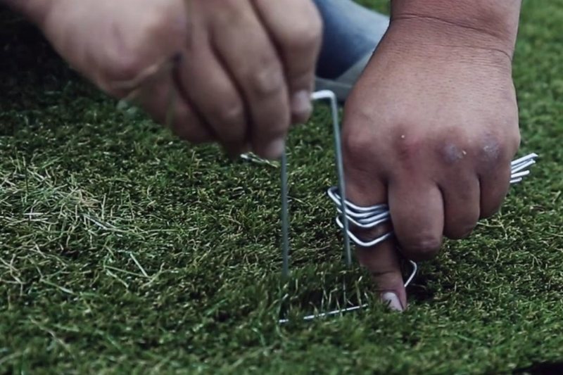 نحوه نصب چمن مصنوعی