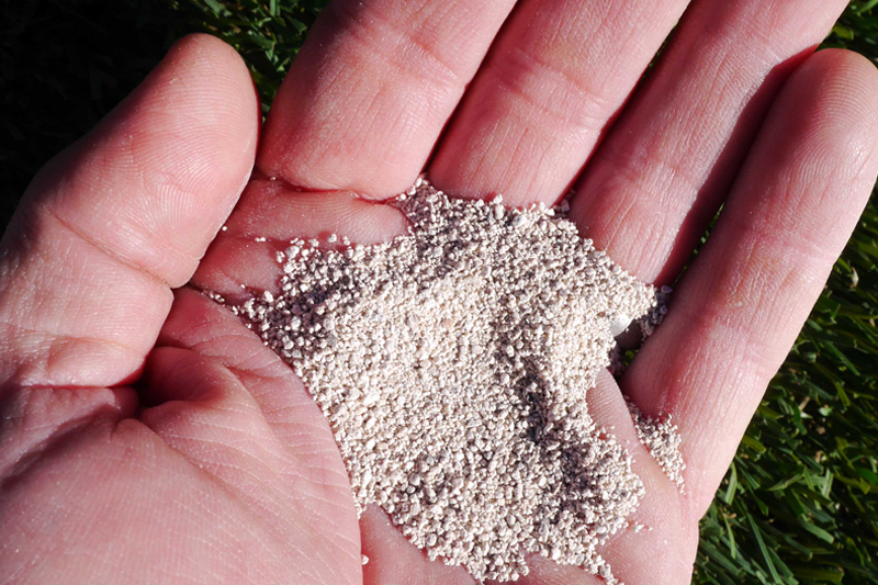 نحوه نصب چمن مصنوعی