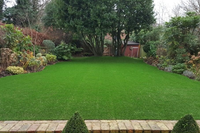 سرگرمی های خانگی با چمن مصنوعی