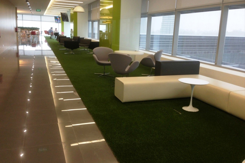 چمن مصنوعی در محیط کار اداری