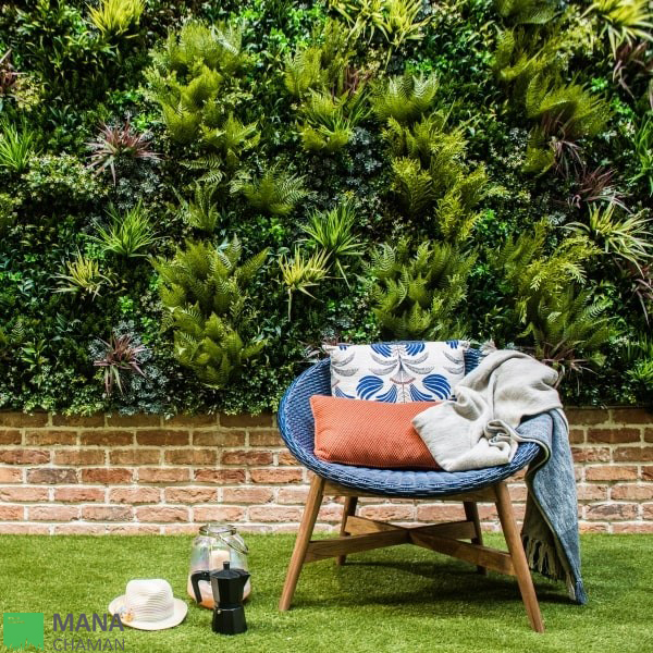 تنوّع شگفت انگیز گیاهان در دیوار سبز مصنوعی