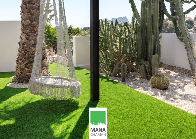 چمن مصنوعی ویلا در منطقه گرمسیری