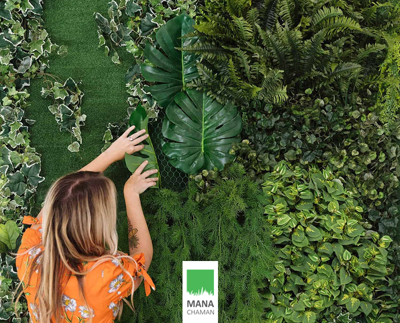 نصب چمن و گیاهان مصنوعی بر روی دیوار
