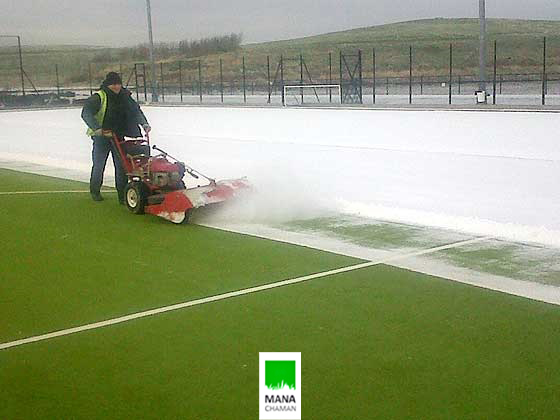 برف روبی چمن مصنوعی