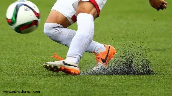 پرتاب گرانول لاستیک چمن مصنوعی بر اثر ضربه پا