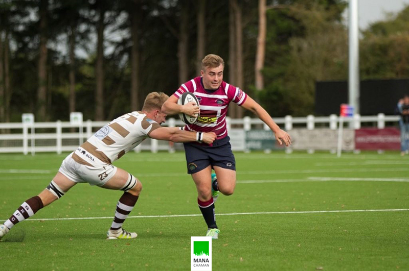 بازی راگبی در زمین چمن مصنوعی