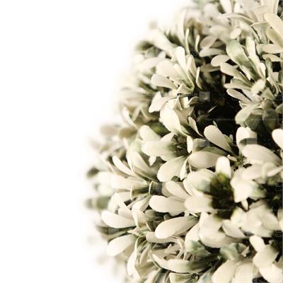 گل مصنوعی توپی مدل رزماری سفید سایز کوچک