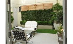 تلفیق گل مصنوعی با چمن مصنوعی در دکوراسیون داخلی