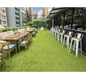 چمن مصنوعی رستوران